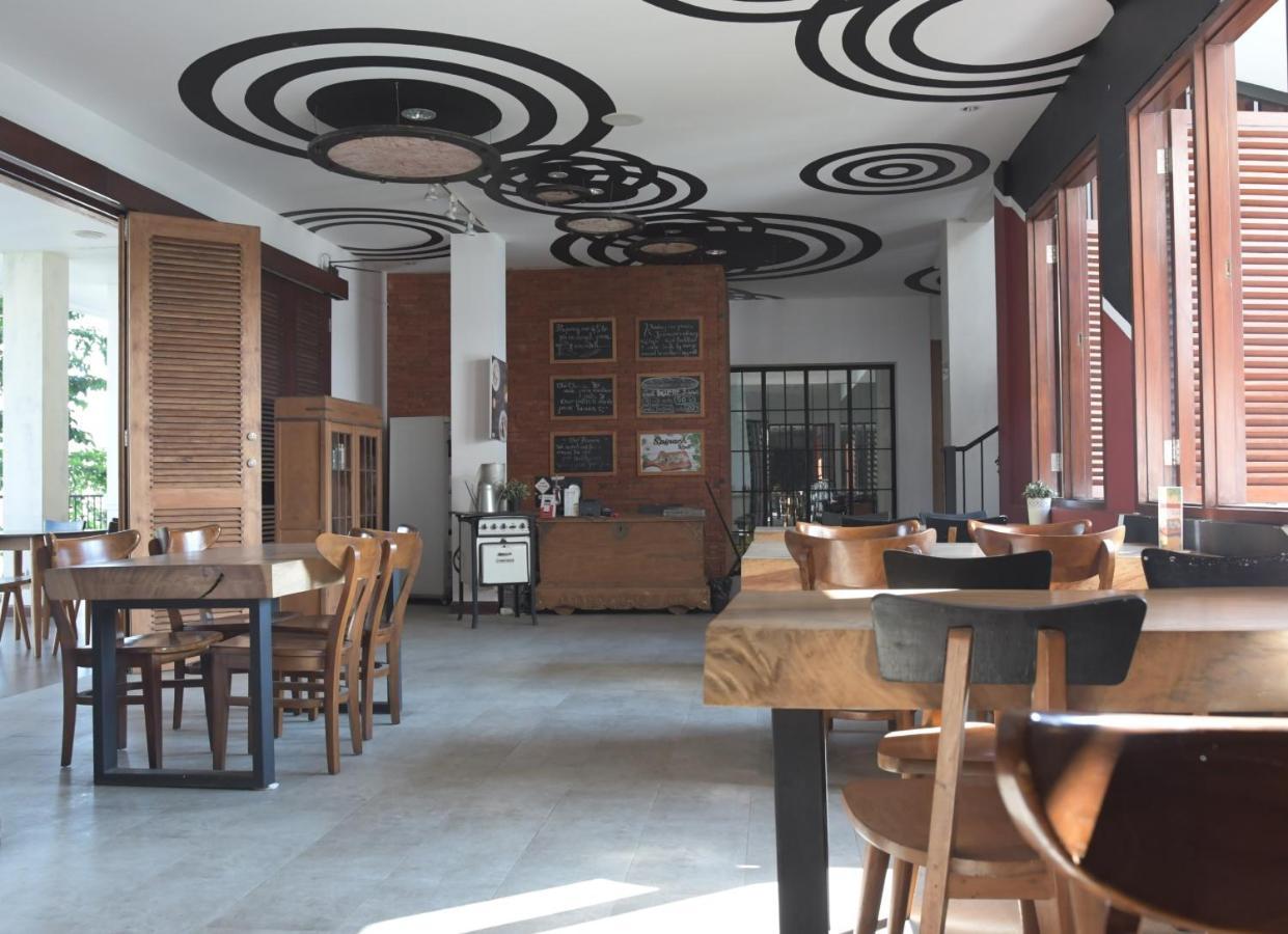 Mom's Corner Wisma tamu Malang